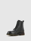 Botins com Atacadores em Preto